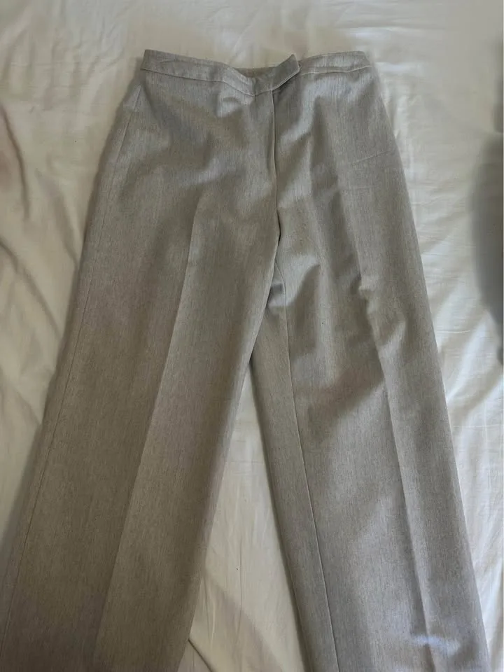 Wool Cream Blazer & Pants Set image indicator(6)