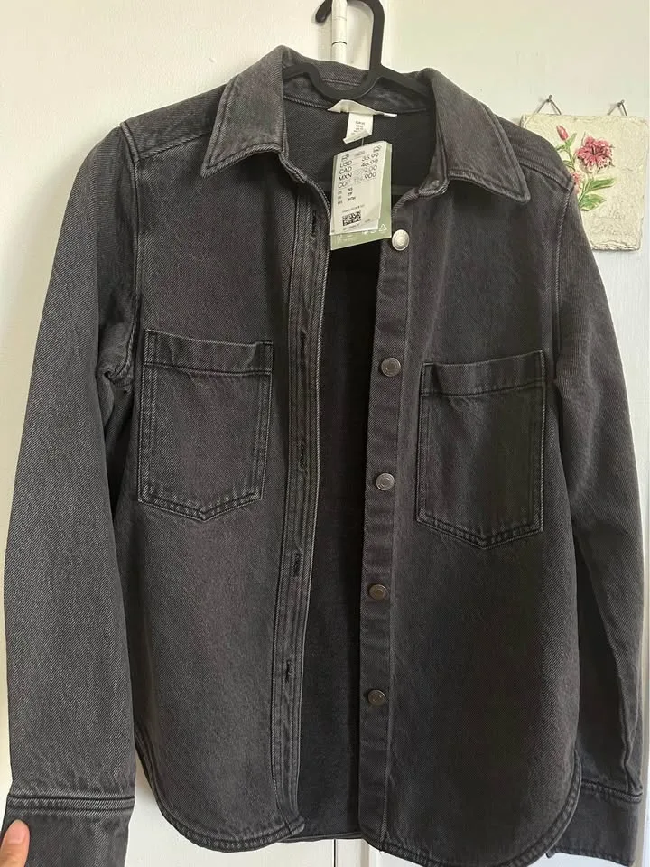 New H&M Black Denim Jacket image indicator(6)