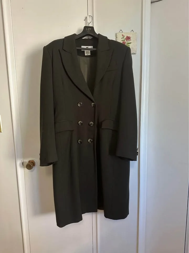 100% Wool Black Overcoat image indicator(6)