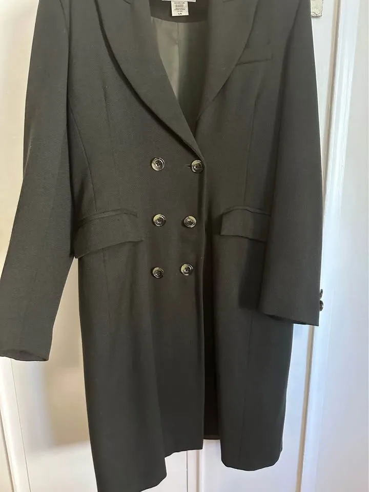 100% Wool Black Overcoat image indicator(9)