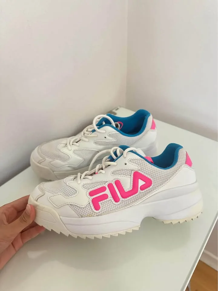 Fila Women’s Sneakers Size 8 EUR 40 image indicator(5)