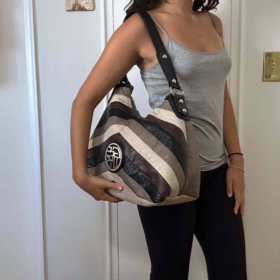 Guess Genuine Leather Shoulder Bag - photo 2