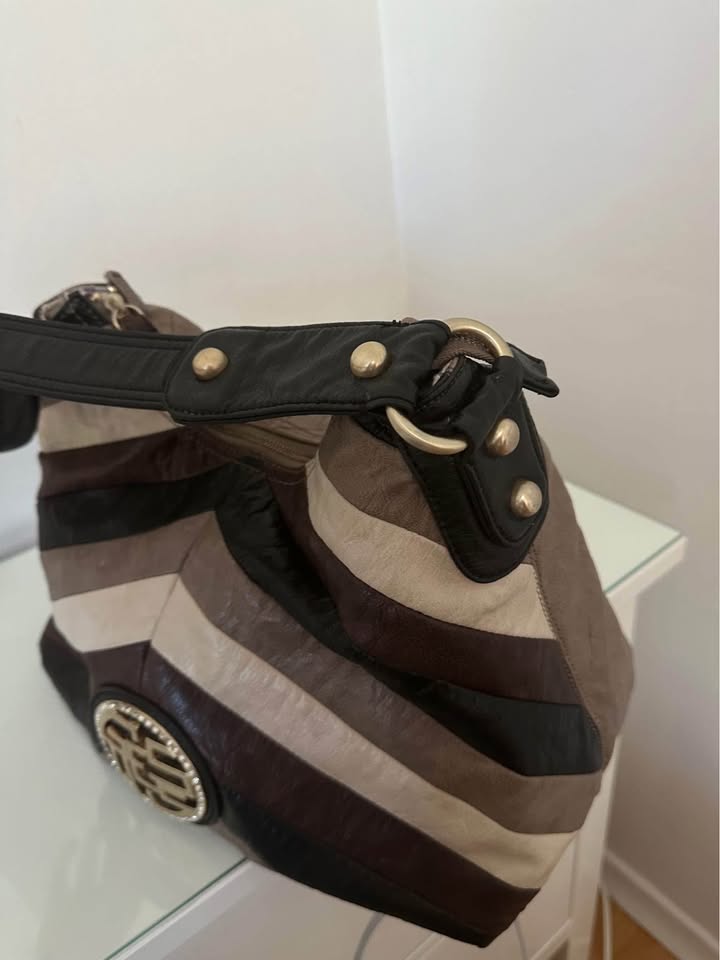 Guess Genuine Leather Shoulder Bag - photo 5