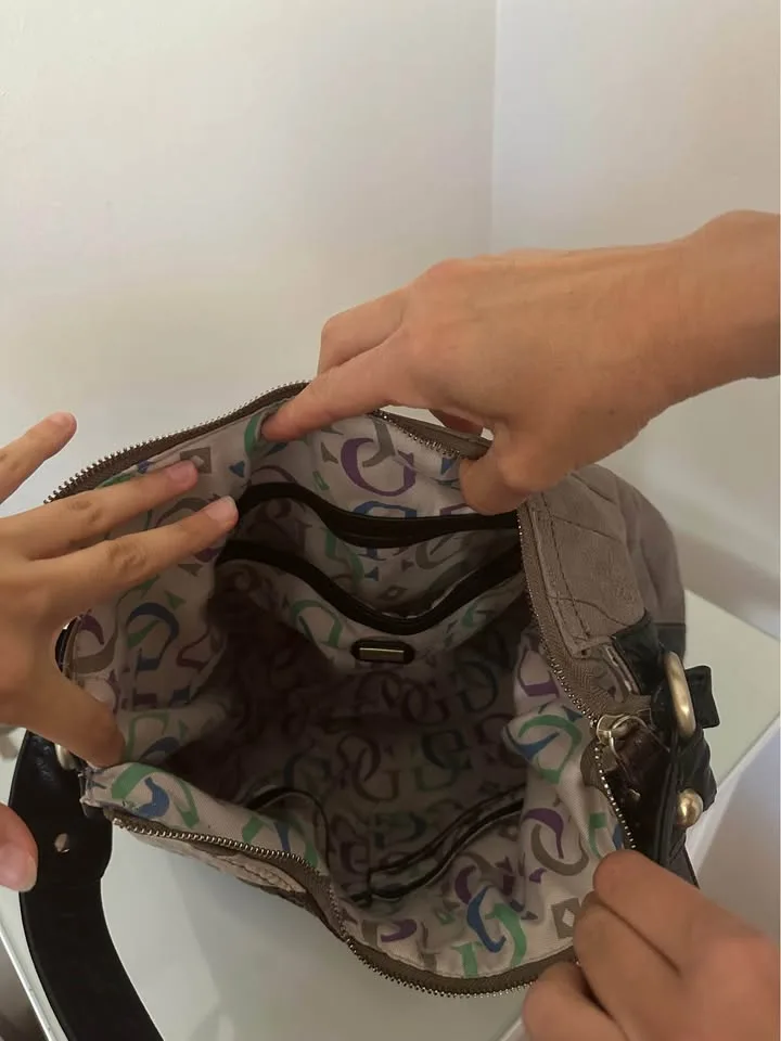 Guess Genuine Leather Shoulder Bag image indicator(9)