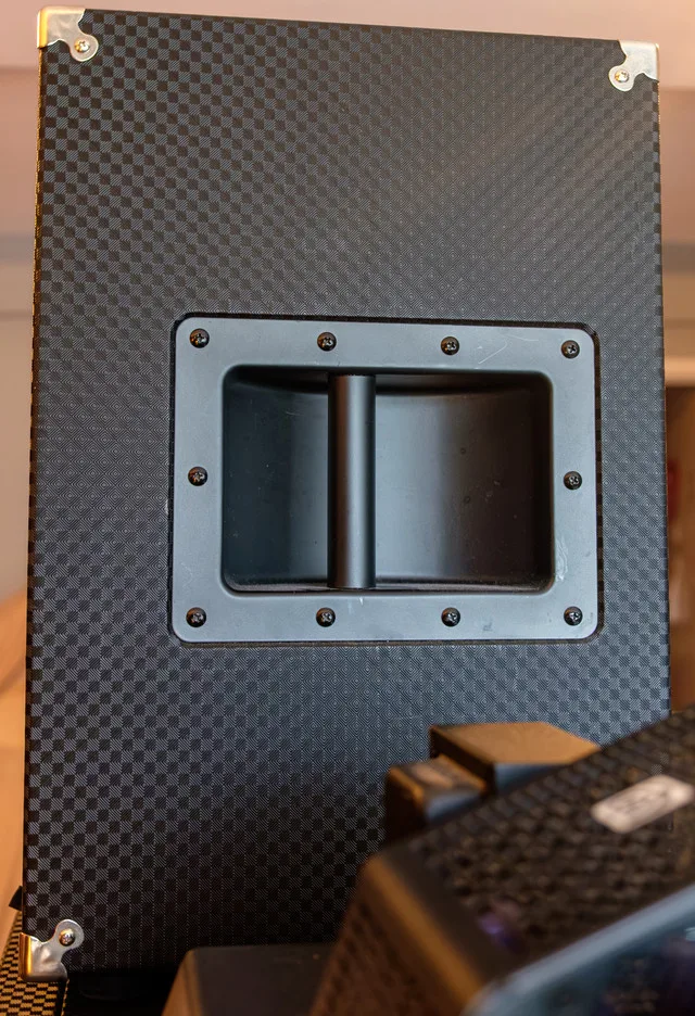 Ampeg PF-112HLF Bass Cabinet - Classic Tone, Portable Size image indicator(4)