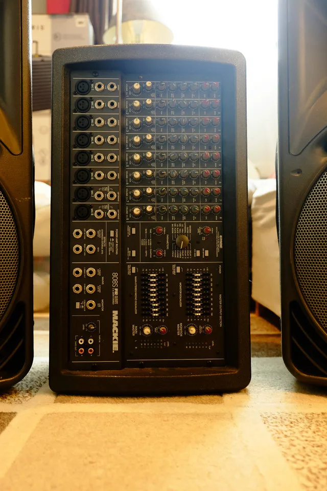 Mackie 808S FR PA System with C300 Monitors & Stands image indicator(2)