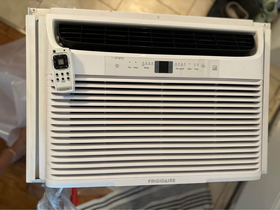 Frigidaire 15,100 BTU Window Air Conditioner - photo 4