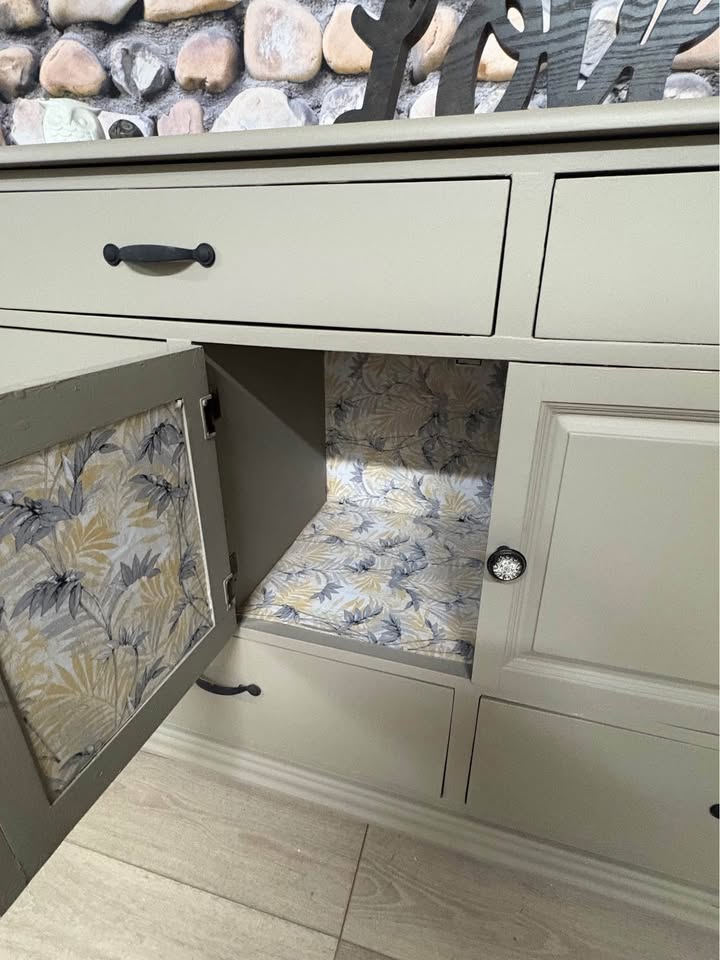 Dresser/ Buffet/ Tv Stand - photo 3