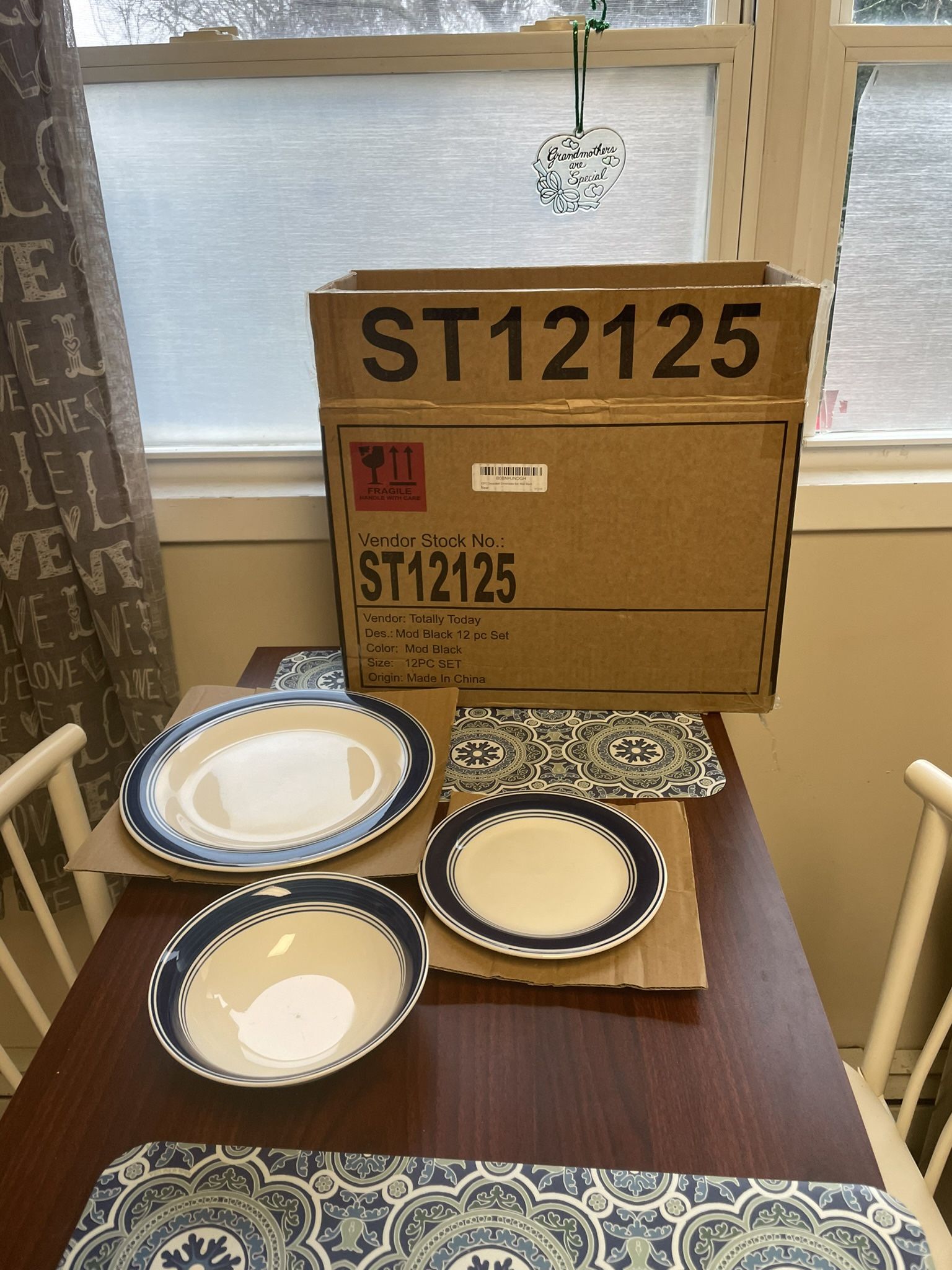 4 Person 12 Piece Dinning Set - photo 2