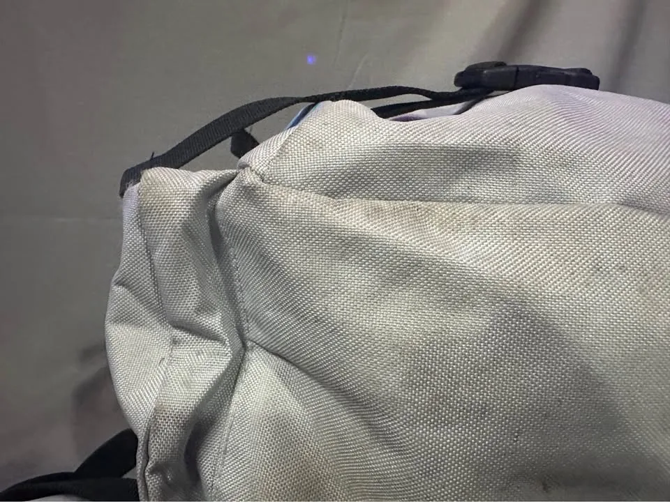 Roxy snowboard backpack image indicator(6)