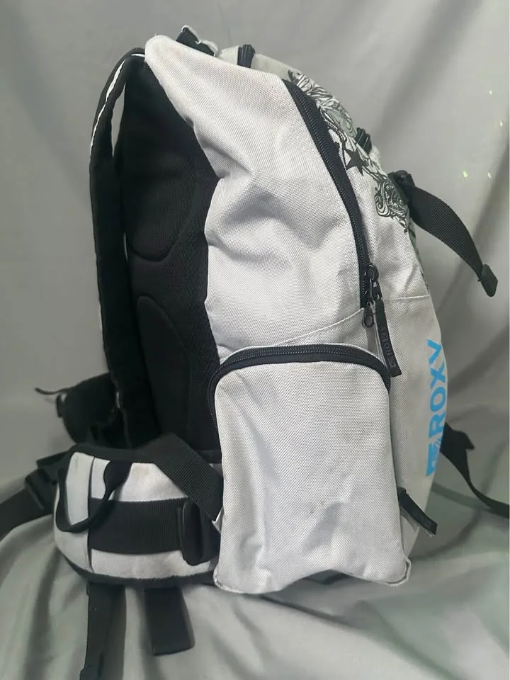 Roxy snowboard backpack image indicator(9)
