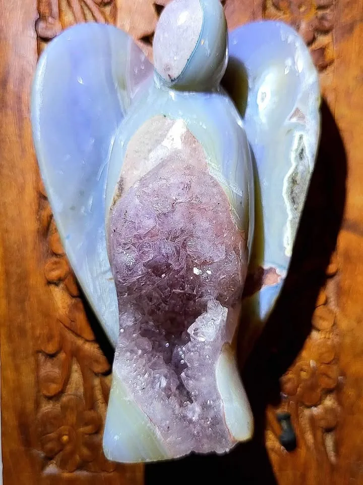 Blue Agate Angel with Amethyst Druze image indicator(5)