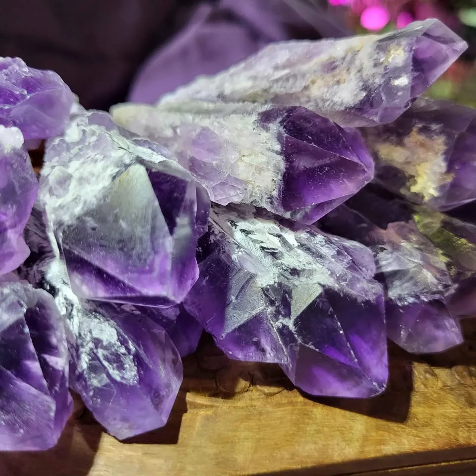 Elestial Amethyst Point image indicator(2)