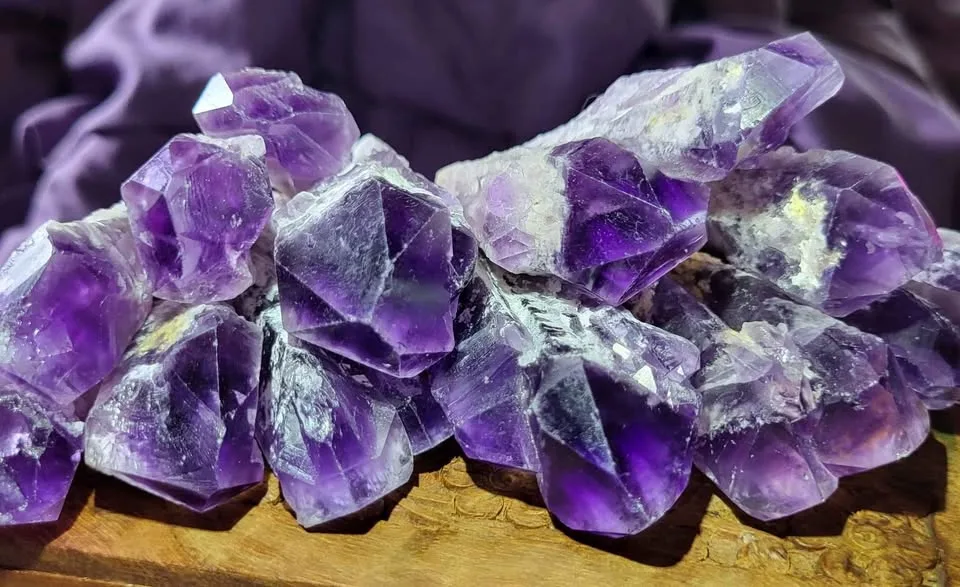 Elestial Amethyst Point image indicator(6)