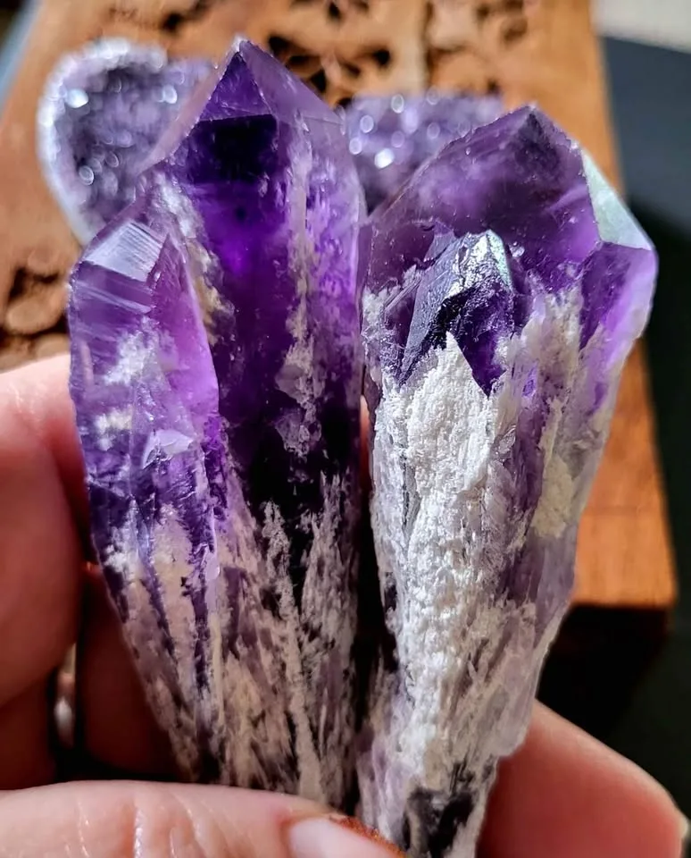 Elestial Amethyst Point image indicator(9)