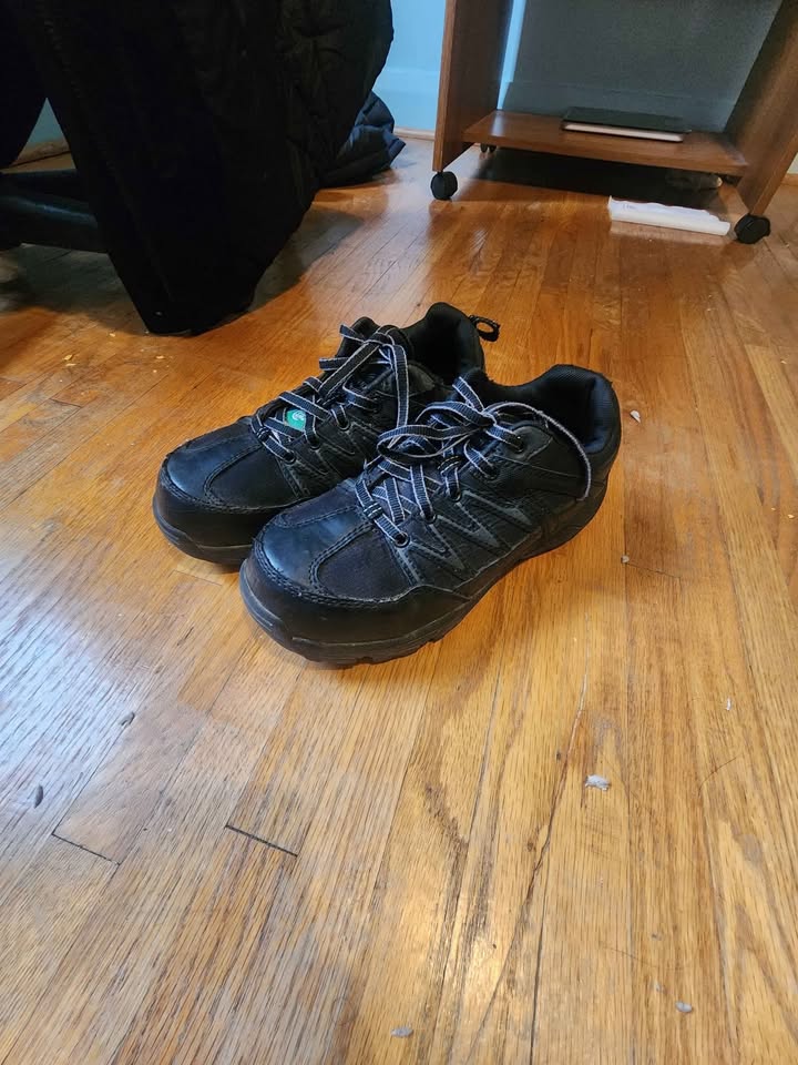Workload CSA-Approved Safety Shoes size 7.5 - photo 2