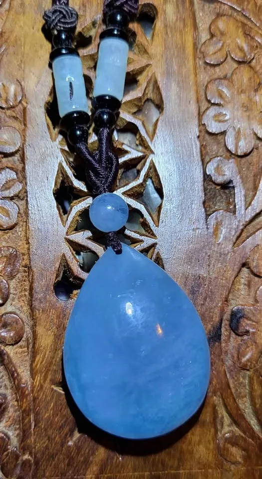 Crystal - Aquamarine teardrop pendant image indicator(2)