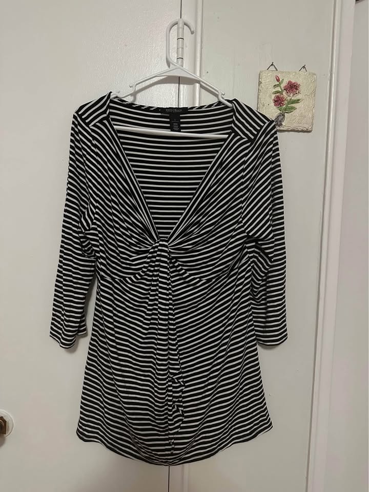 White House Black Market Striped Top - photo 3