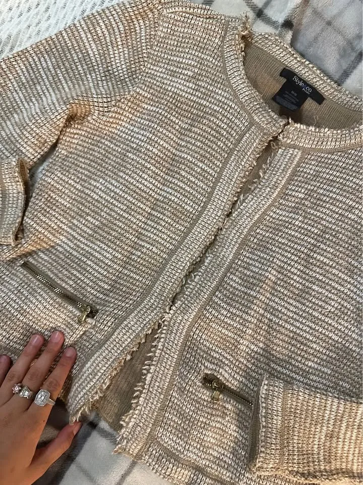 Tweed Beige & White Button-Up Sweater image indicator(4)