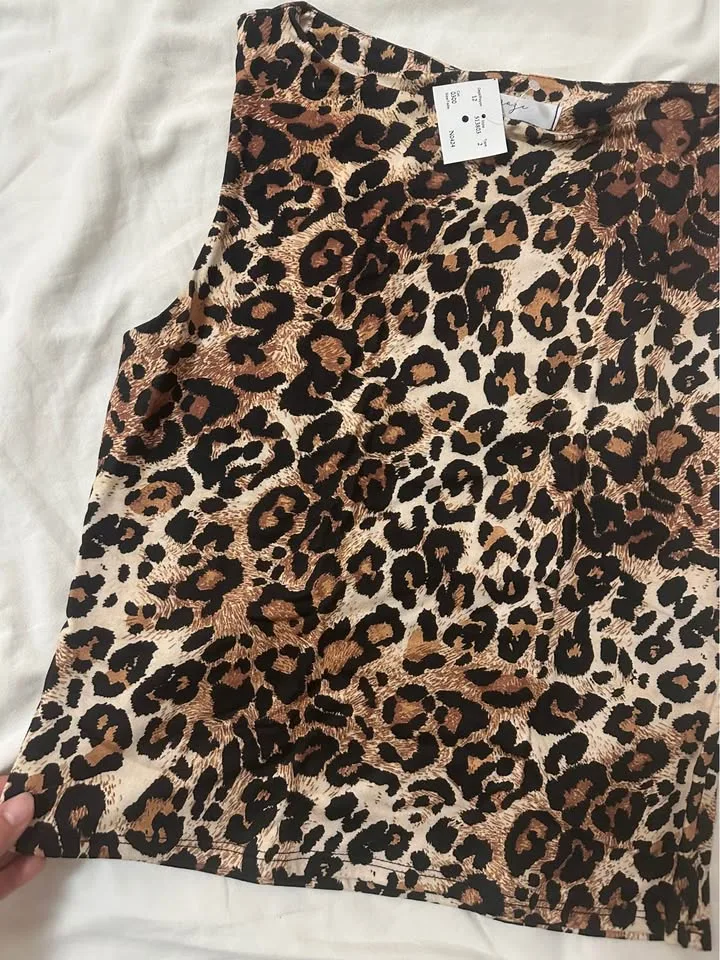 NWT Leopard Print Halter Tank image indicator(3)