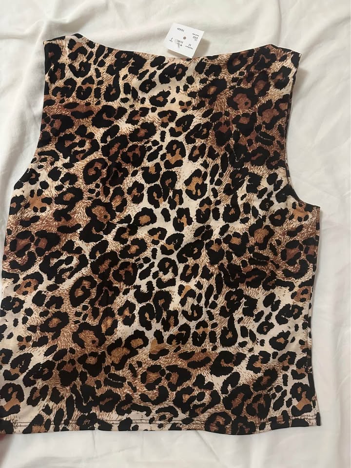 NWT Leopard Print Halter Tank - photo 5