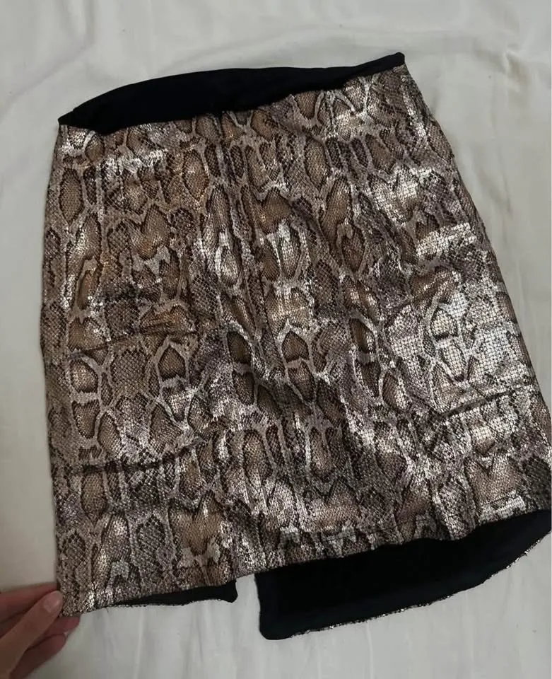 Zara Gold Snake Skin Skirt image indicator(6)