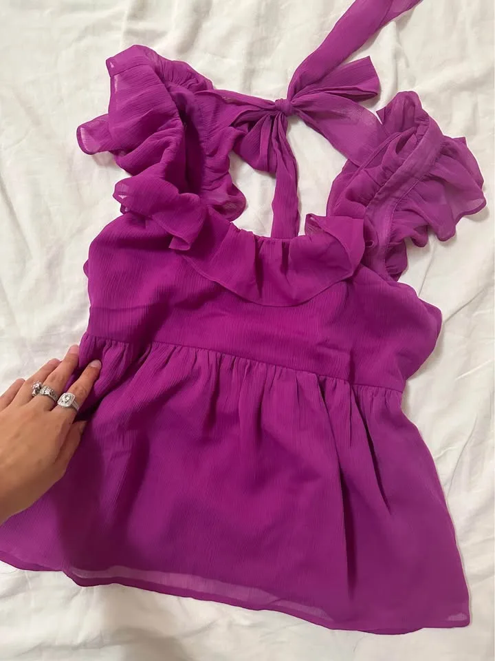 Banana Republic Pretty Ruffle Top image indicator(2)