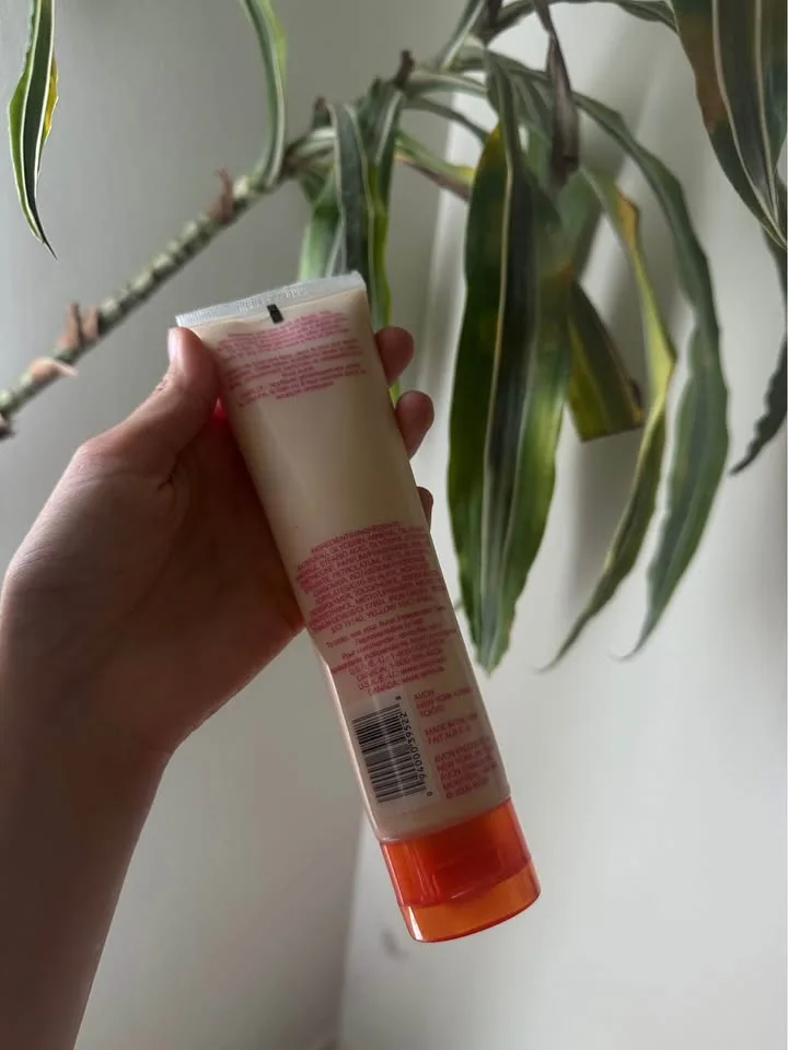 Avon Brazil Beat Shimmering Body Lotion image indicator(3)