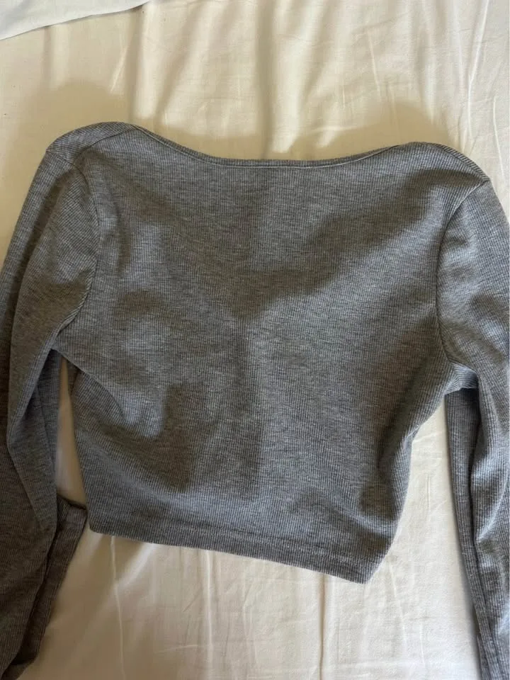 Grey Button Up Cropped Long Sleeve image indicator(2)