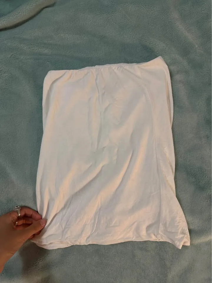 White Scrunched Mini Skirt image indicator(2)
