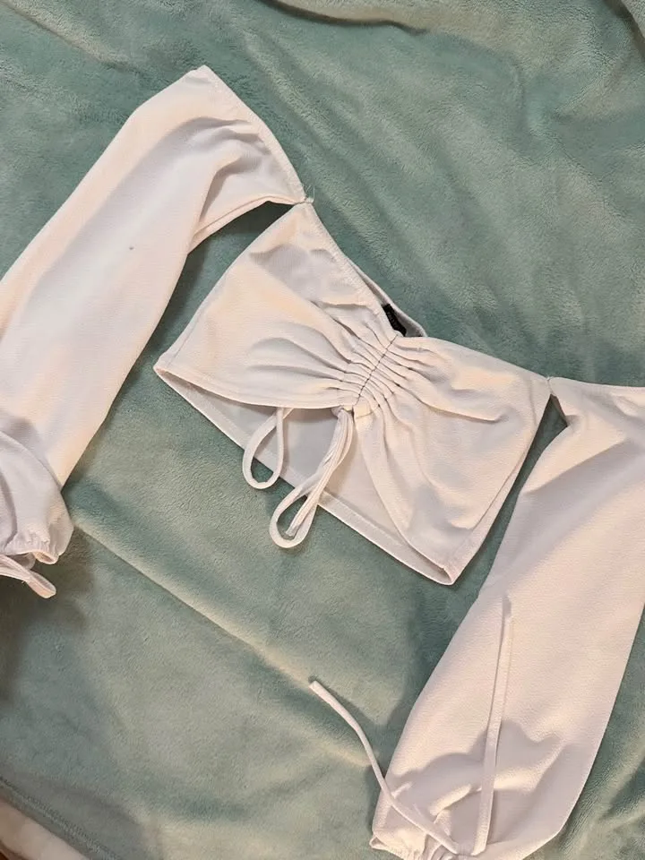 White Off Shoulder Top image indicator(2)