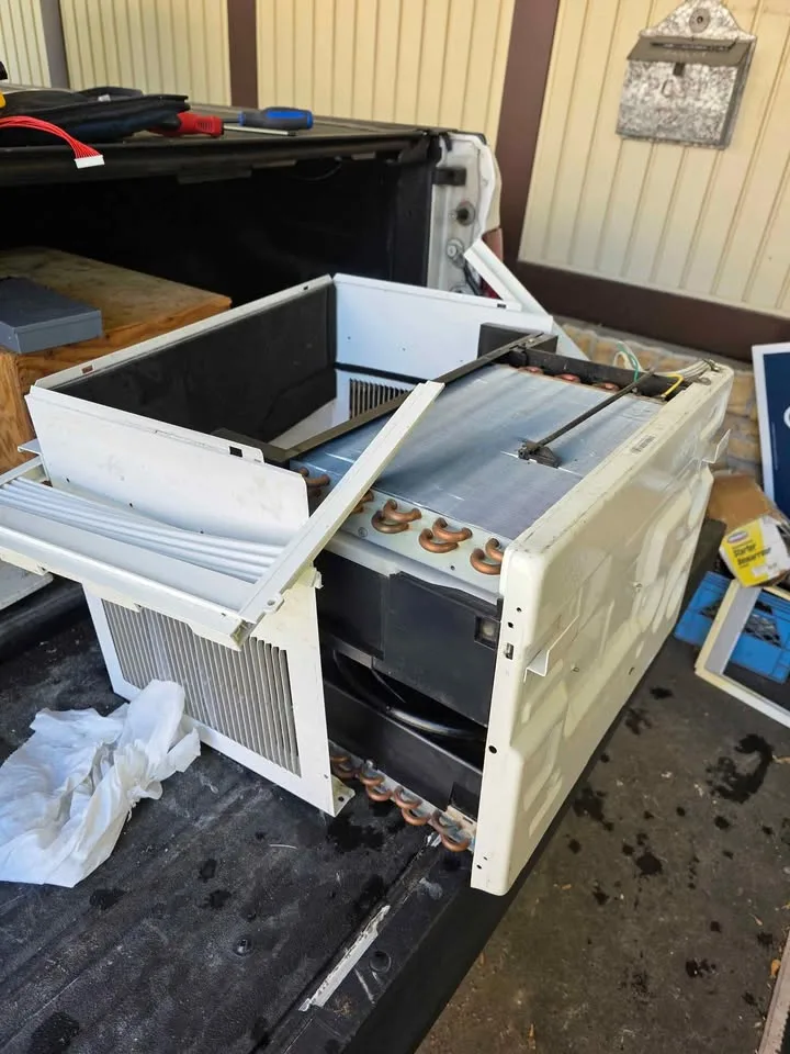 CLEAN "Haier" Window air conditioner. image indicator(3)