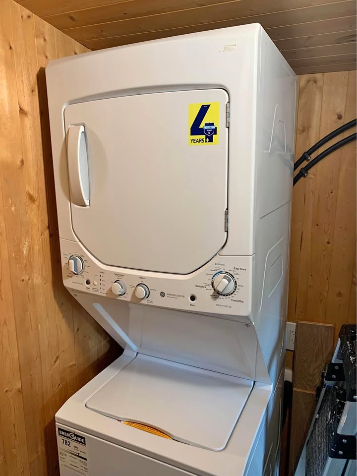 GE Washer and dryer