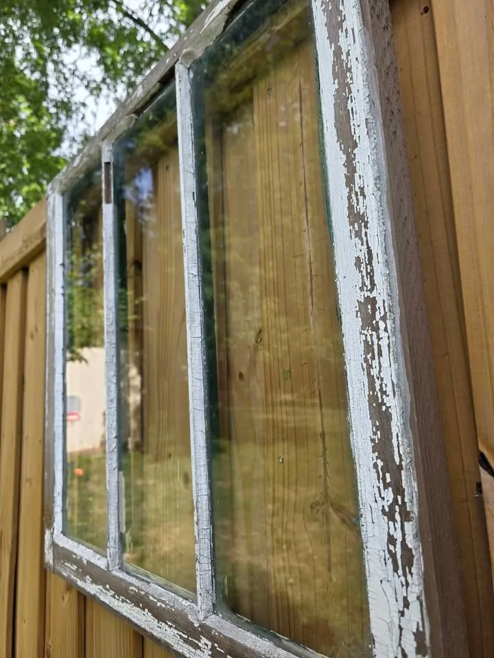 Vintage window frame w/ glass image indicator(2)