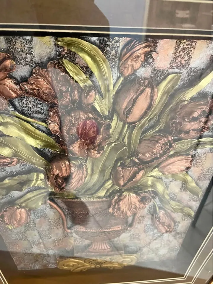 Wall decor 3D metallic vase with flowers thumbnail