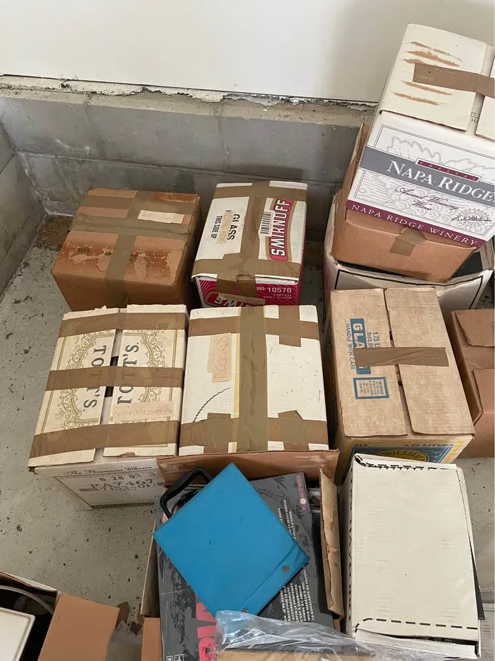 Garage sale in bulk image indicator(5)