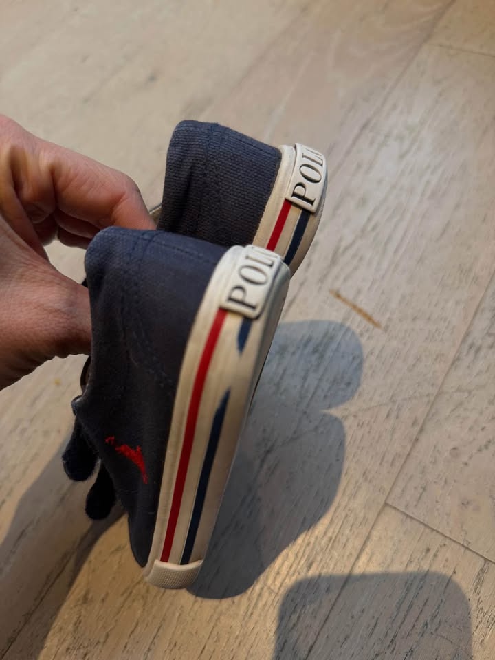 Ralph Lauren Velcro sneakers toddler size 7 - photo 4