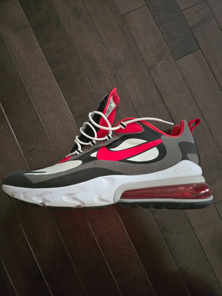 Nike Air Max 270 React Black Iron Grey University Red - photo 2