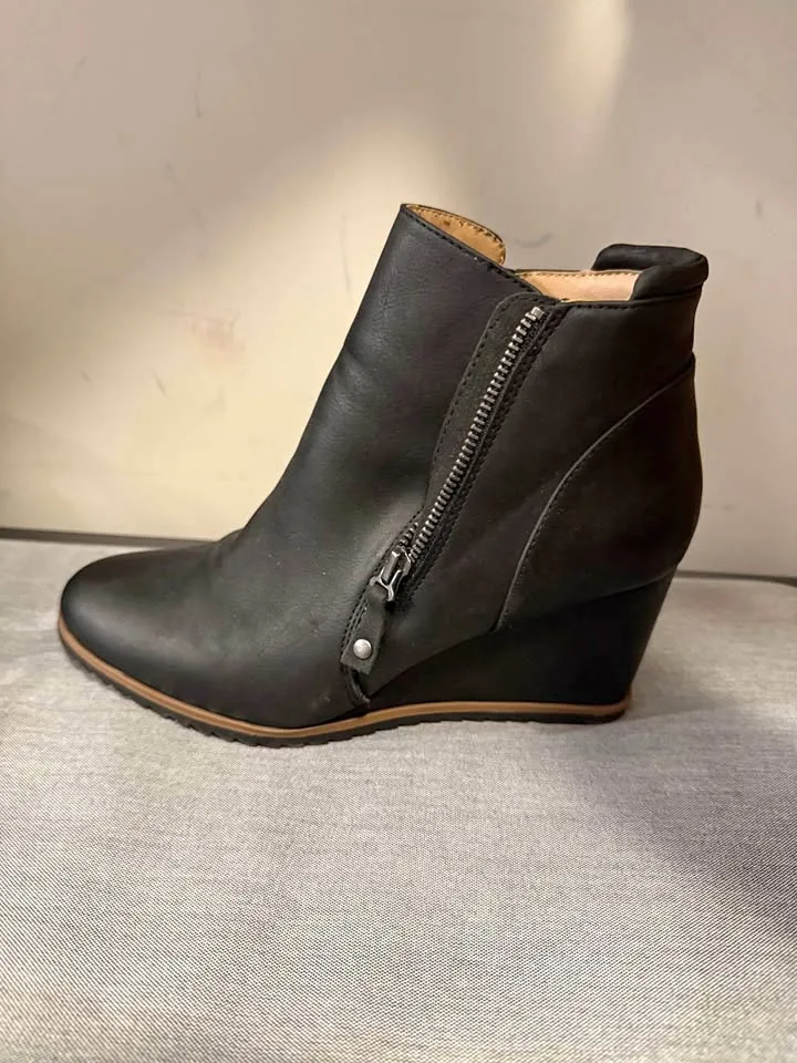Soul Naturalizer Haley Wedge Bootie - Size 9.5 thumbnail