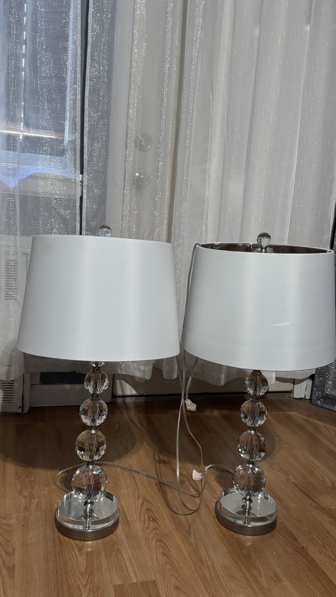 Crystal glass lamp with shade