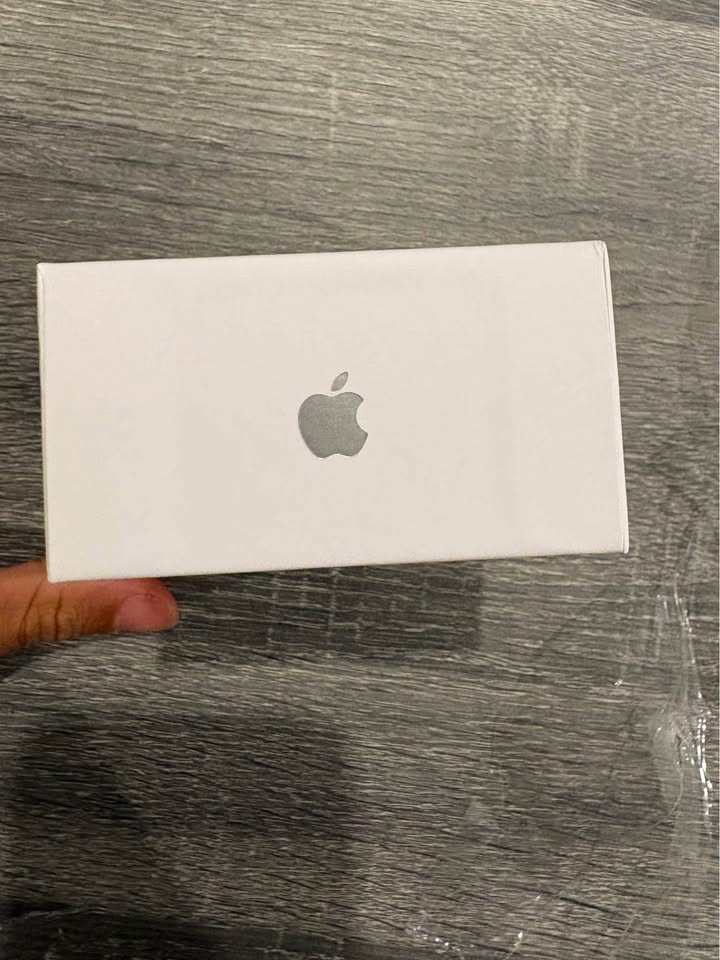 AirPods Pro 3 (WITH RECEIPT) - photo 4