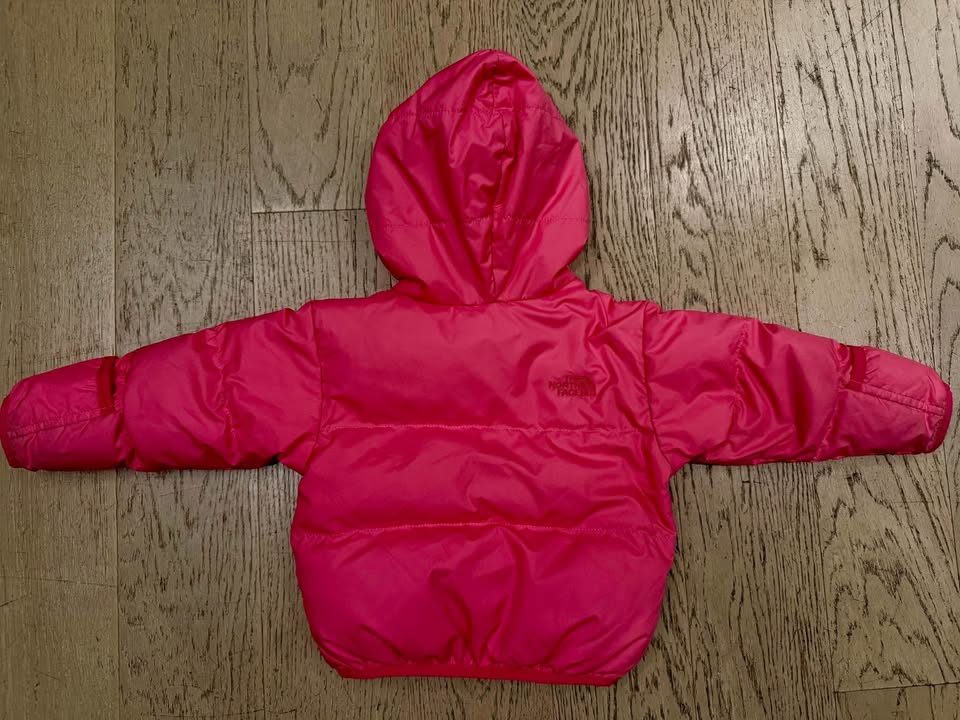 North face 6-12 month reversible down jacket - photo 3