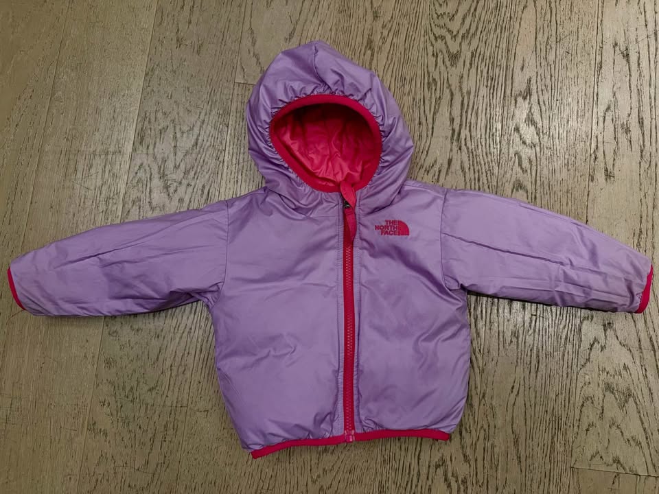 North face 6-12 month reversible down jacket - photo 4