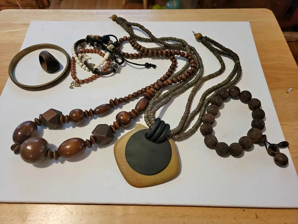 Rustic brown beaded set thumbnail