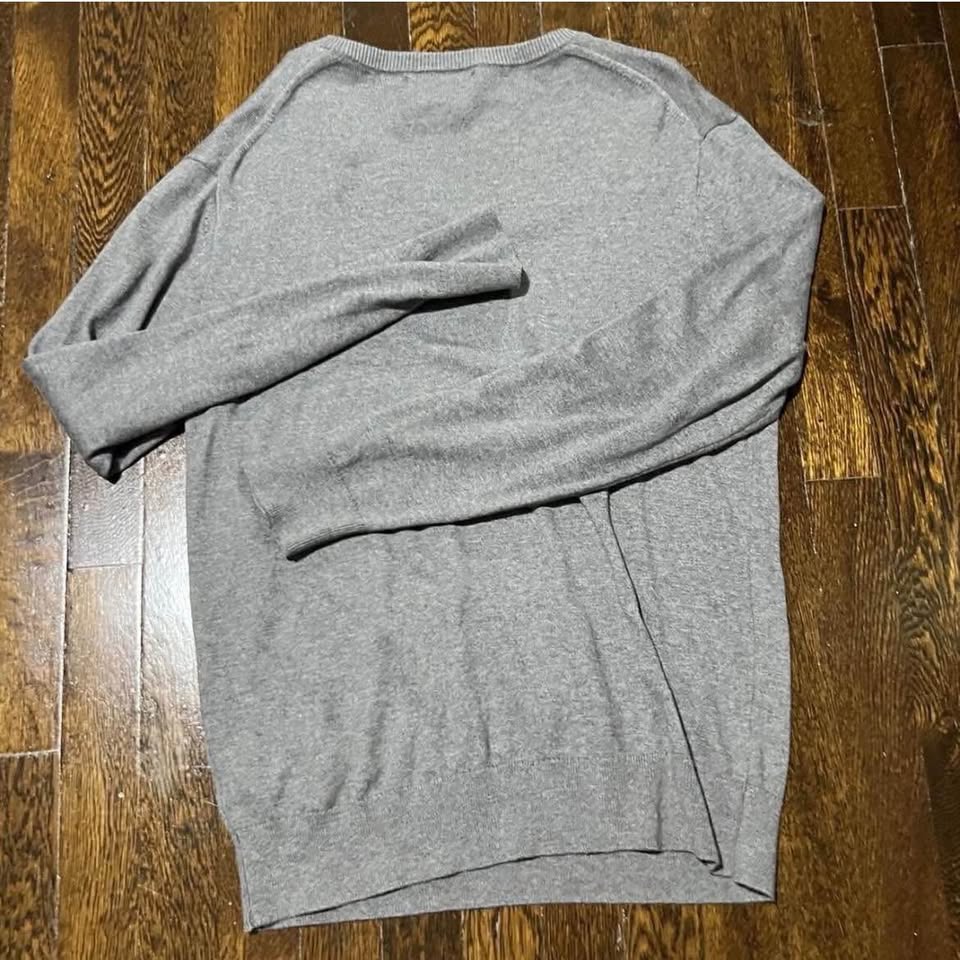Banana Republic Grey Soft Pullover - Men's Medium - photo 2