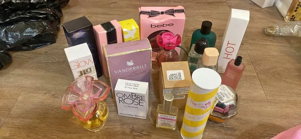 Perfumes thumbnail
