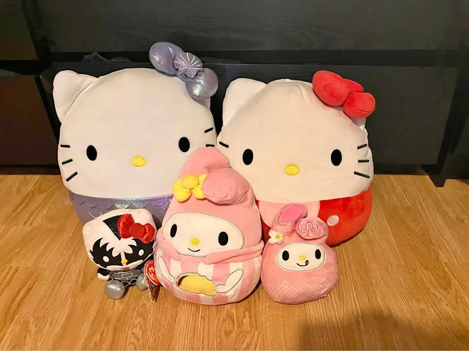 Sanrio Plush Bundle thumbnail