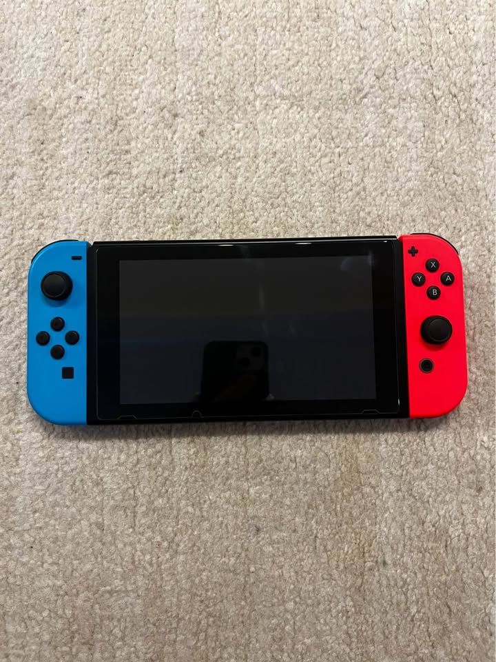 Nintendo Switch - photo 4
