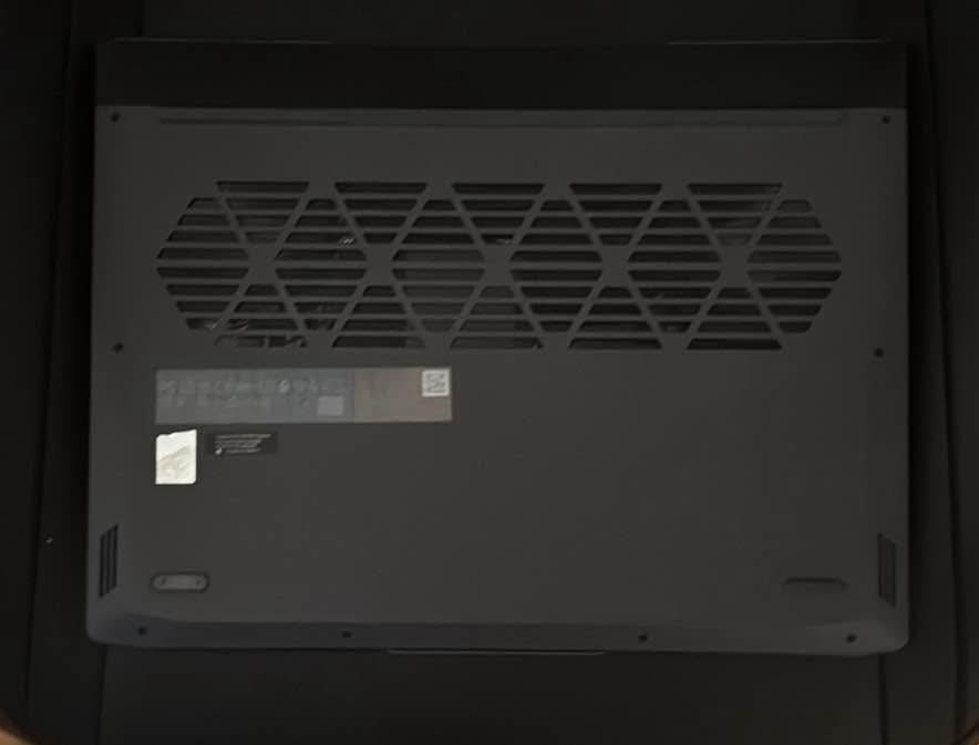 Lenovo LOQ 16 Gaming Laptop – RTX 4060 / Ryzen 7 / 16GB RAM - photo 2