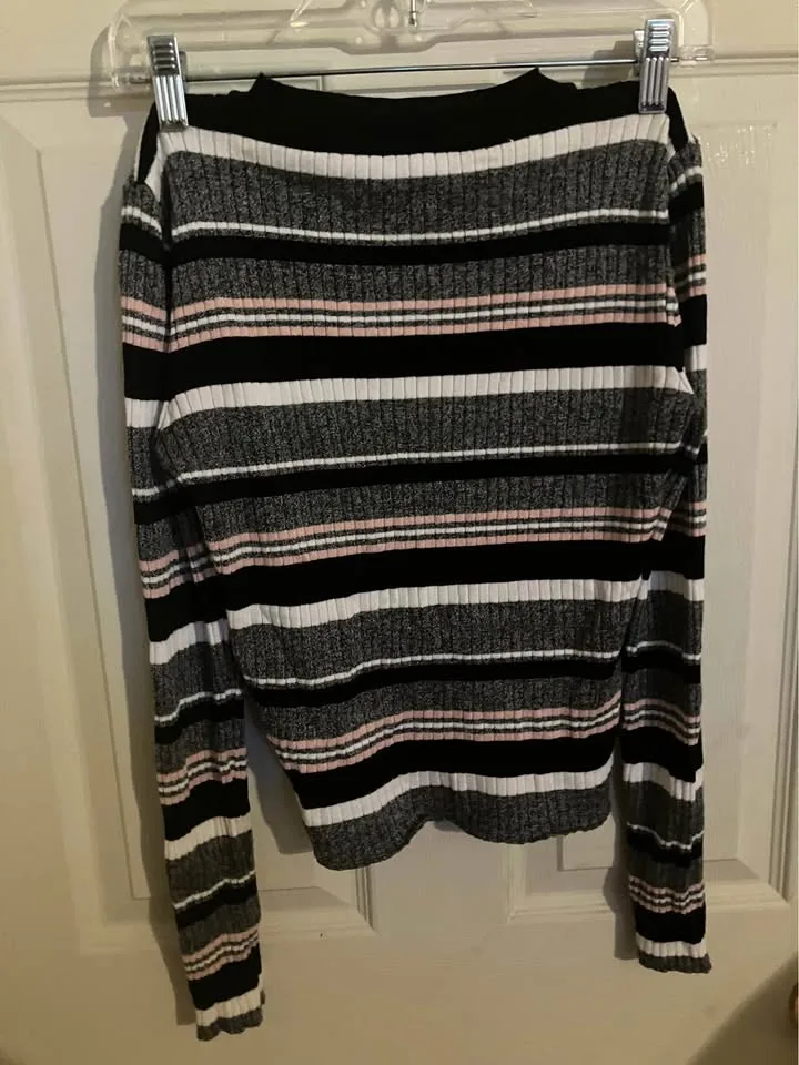 Pink Striped longsleeve sweater image indicator(2)